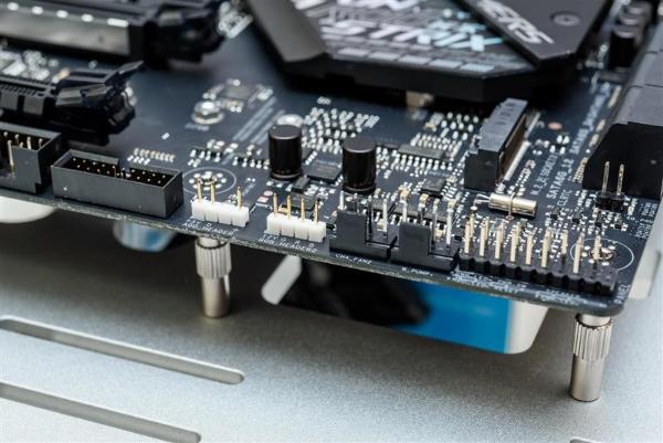 还买啥显卡？AMD锐龙2200G APU深度评测