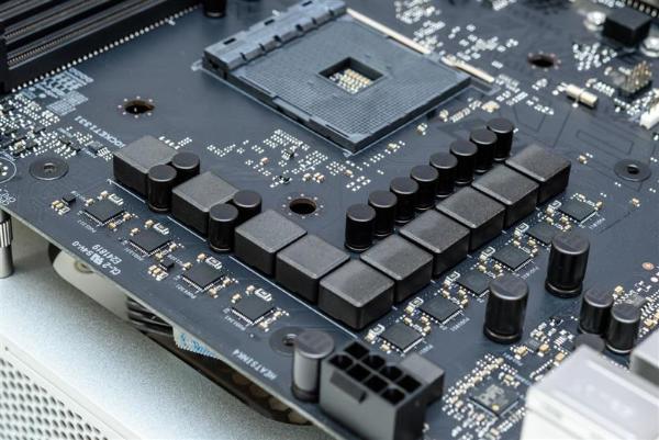 还买啥显卡？AMD锐龙2200G APU深度评测