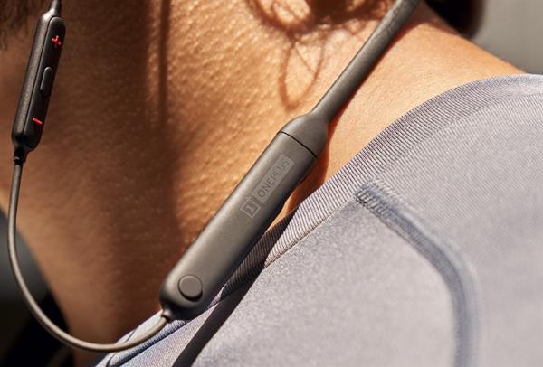 399元！一加云耳评测：充电10分钟播放5小时