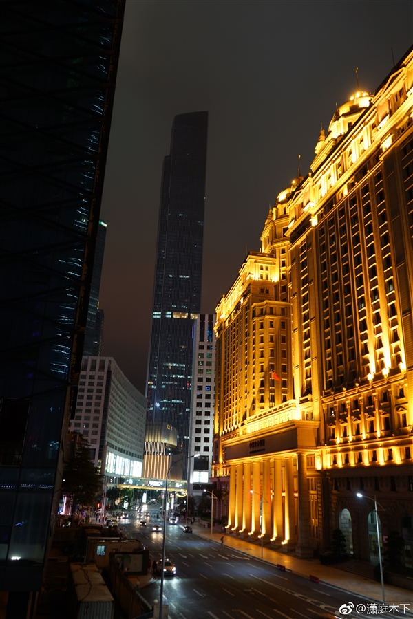 华为P20 Pro夜拍PK索尼微单a7II：全方位碾压