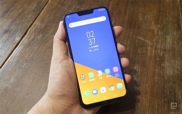 90％异形屏占比横扫：华硕ZenFone 5销量冠绝台湾