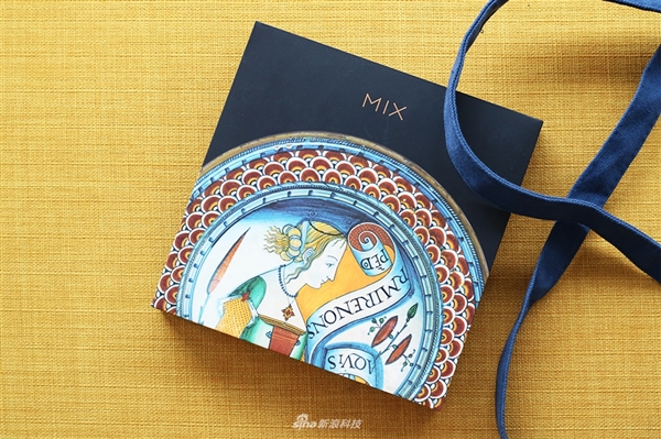 4299元!小米MIX 2S艺术特别版开箱图赏:今天开售