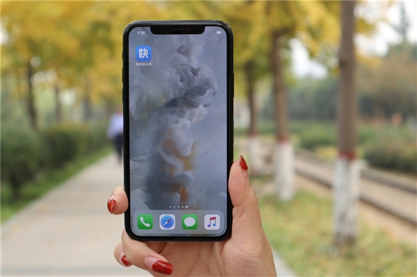 iPhone用户千万别点这个黑点表情:手机秒卡死
