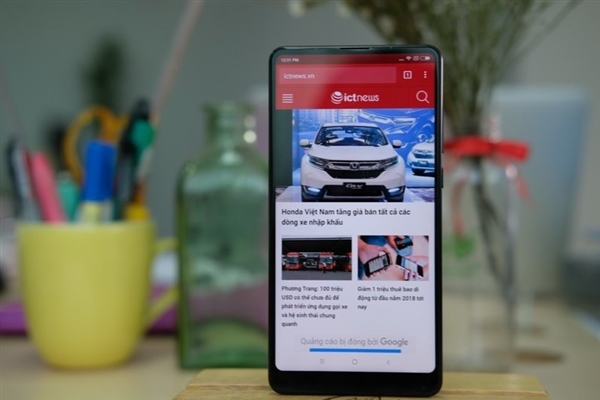 骁龙845加持!小米MIX 2S越南发布:3600元