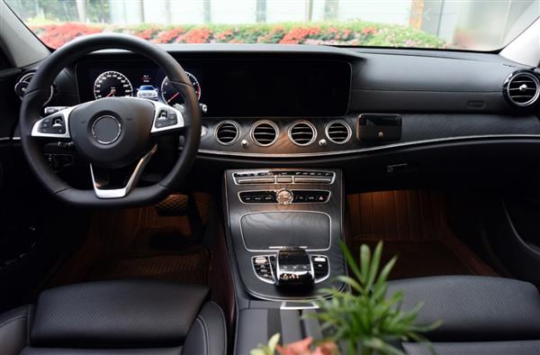 华为随行WiFi助力滴滴豪华车：打造高端出行新标杆