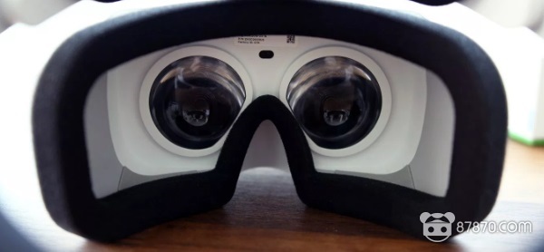 87晚汇 | 英国墙纸品牌格兰布朗推出AR应用 Lucid VR联手RED开发新款180度3D相机