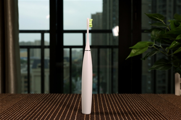 超长60天续航!Oclean SE+青春版智能牙刷开箱图赏