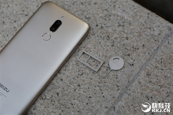 魅蓝6T香槟金开箱图赏:喜欢白色就选它