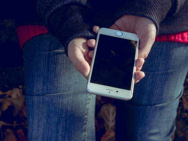 4月人均月使用流量达3.4GB：流量费年内再降30%以上