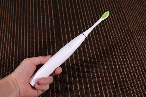 超长60天续航!Oclean SE+青春版智能牙刷开箱图赏