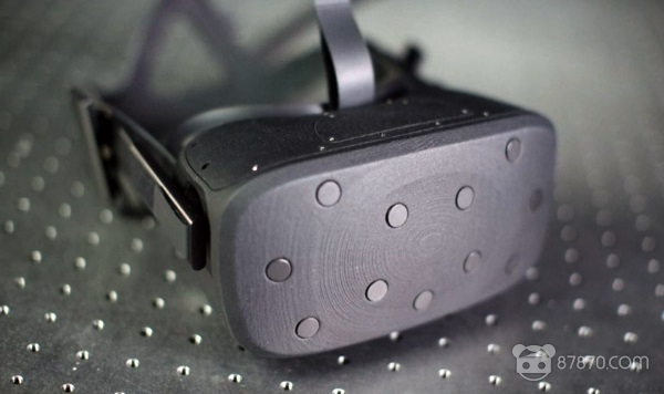 【8点7分】Oculus发布VR体验《I Am A Man》微软推出两款AR/VR应用