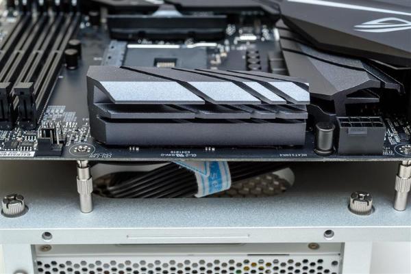 还买啥显卡？AMD锐龙2200G APU深度评测