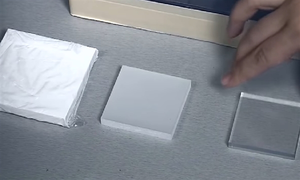 蔡司或推出35mm f/1.8 Sony FE饼干头：全球首款“透明铝”制作