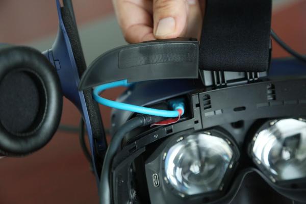 七鑫易维推出多个版本aGlass DK Ⅱ，适配HTC Vive Pro