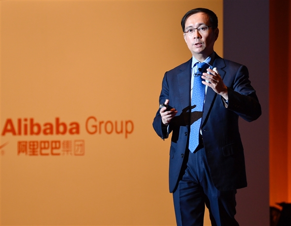 阿里CEO把新零售带到日本 300商业大佬激动得忘了鼓掌