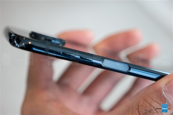 Moto Z3 Play发布：3200元