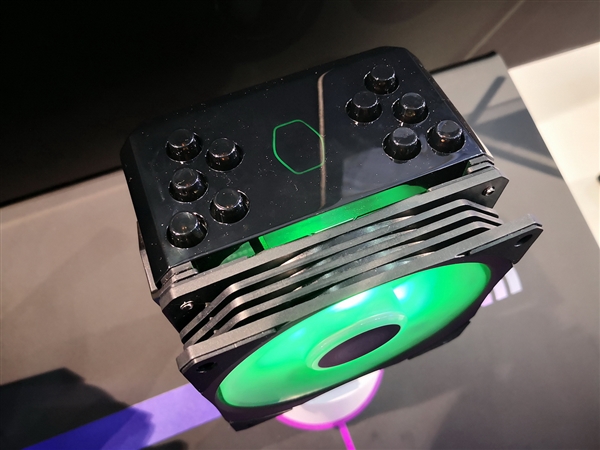 全球首创！酷冷至尊半导体水冷惊艳亮相