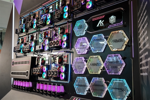 全球首创！酷冷至尊半导体水冷惊艳亮相