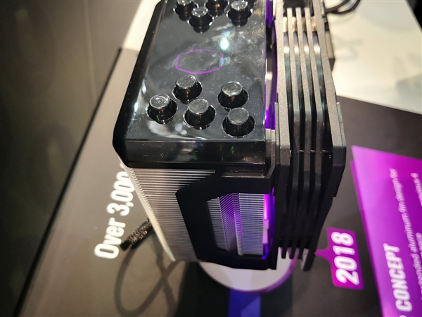 全球首创！酷冷至尊半导体水冷惊艳亮相