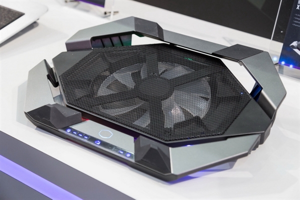 全球首创！酷冷至尊半导体水冷惊艳亮相