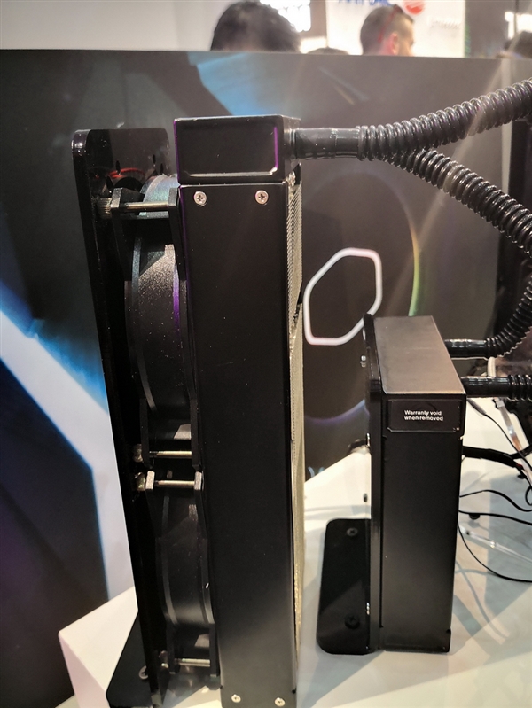 全球首创！酷冷至尊半导体水冷惊艳亮相