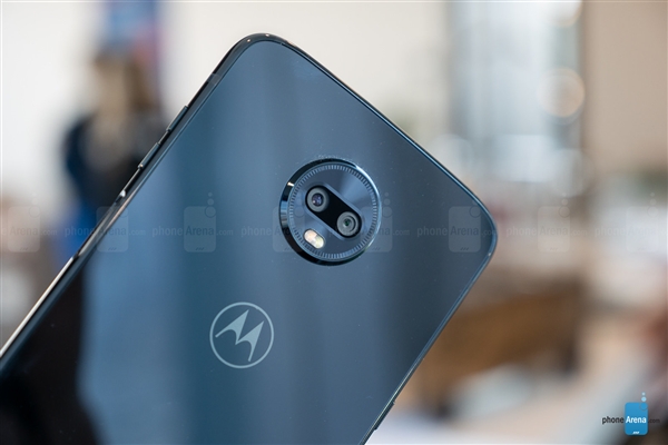 Moto Z3 Play发布：3200元