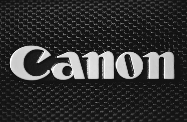 佳能发布两支L级EF 70-200mm新款镜头