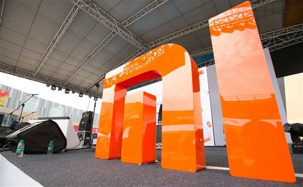 小米上市在即！刘强东：恭喜雷军双喜临门