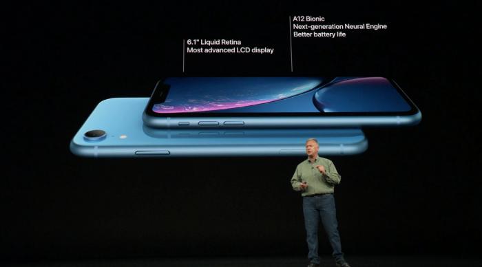 苹果发布iPhone XR 配备多款颜色可供选择