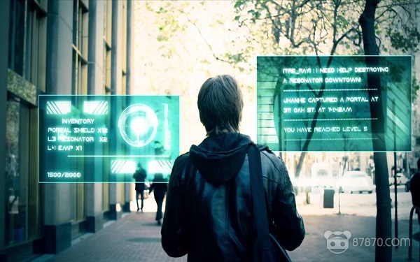 《Ingress》：蓝绿阵营世界大战，死宅每天带仨手机去炸你家