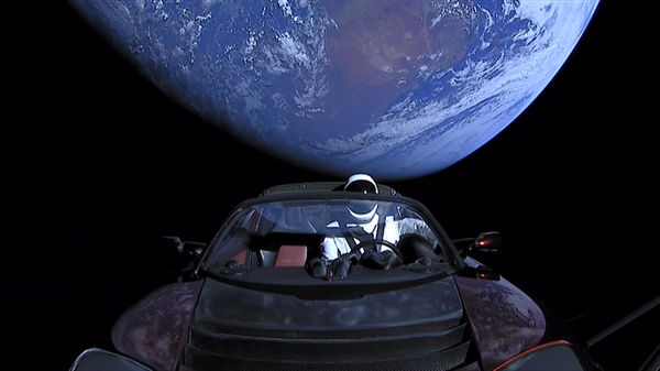 SpaceX发布Roadster太空超跑最新坐标：靠近地球需等2020年