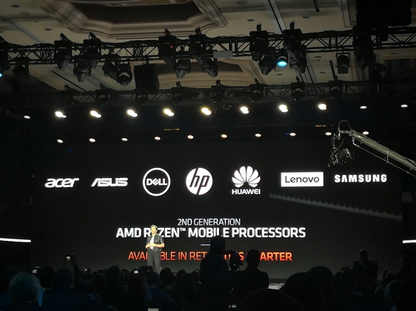AMD发布首款锐龙笔记本显卡驱动：游戏性能大涨17％