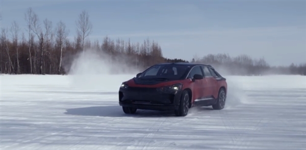 FF91冰雪测试视频公布：电池组配空调系统、整车1050匹马力