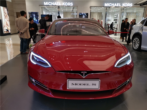 特斯拉发布新款Model S和Model X：新电机续航提升10%、充电快50%