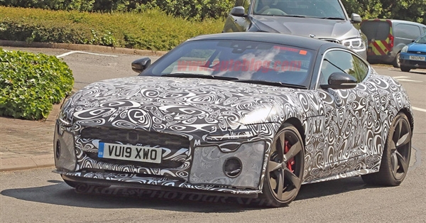 换用全新设计理念 新款捷豹F-TYPE谍照曝光