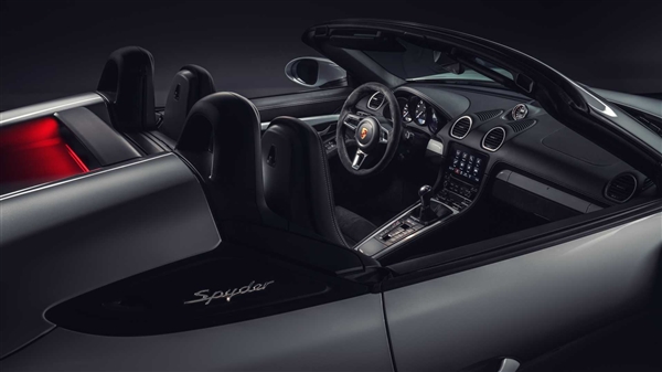感受自吸的咆哮 保时捷发布全新718 Spyder/718 Cayman GT4车型官图