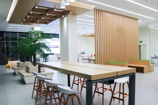 小米之家西安G park旗舰店7月13日开业：独栋双层玻璃幕墙