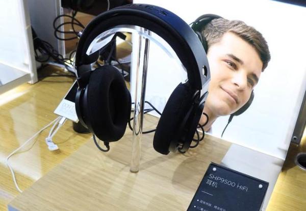 飞利浦HiFi耳机专访：满足不同用户的需求 把好声音带给消费者