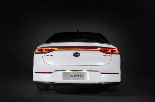 支持太阳能充电！广汽新能源Aion S新增车型售14.68万起