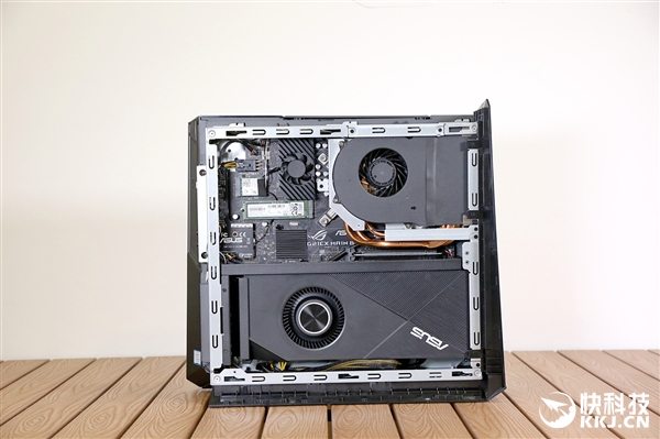 华硕ROG G21CX主机图赏：小机箱塞入i9-9900K+RTX2080