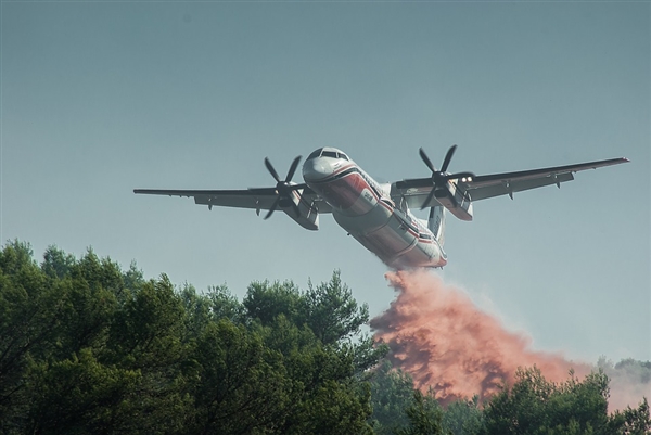 保护“地球之肺” 多国为扑灭亚马逊大火提供帮助
