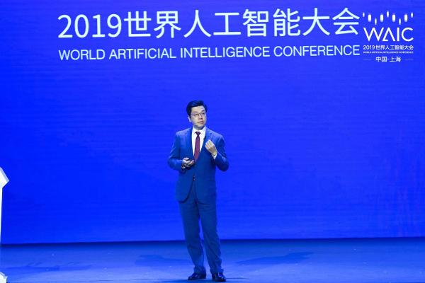 “智联世界，无限可能”：2030年AI赋能或占中国GDP1/4