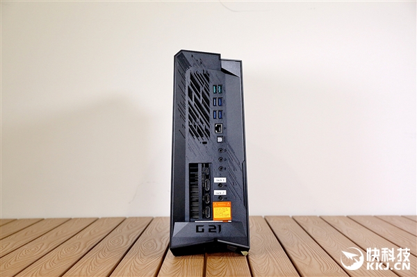 华硕ROG G21CX主机图赏：小机箱塞入i9-9900K+RTX2080