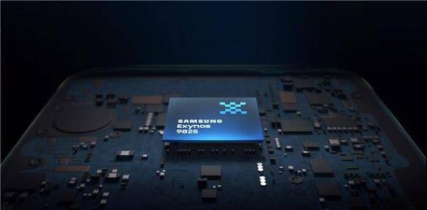 三星发布全球首款7nm EVU芯片，性能提高、功耗降低