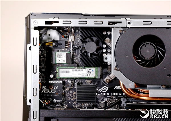 华硕ROG G21CX主机图赏：小机箱塞入i9-9900K+RTX2080