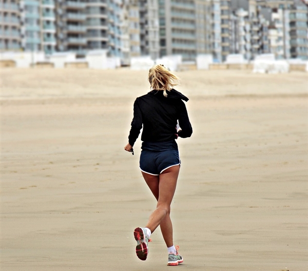 生命在于运动！一周跑步一次可减少27%早死风险：跑起来吧