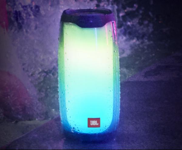 神仙级光效！派对聚会神器JBL PULSE4音乐脉动四代便 携式音箱仅1838元