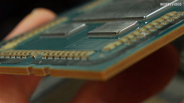 AMD三代线程撕裂者CPU开盖：钎焊散热、64核若隐若现