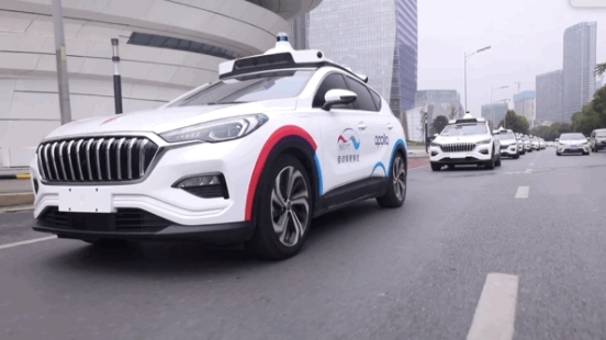 百度:2024年部分城市可随时叫到无人出租车