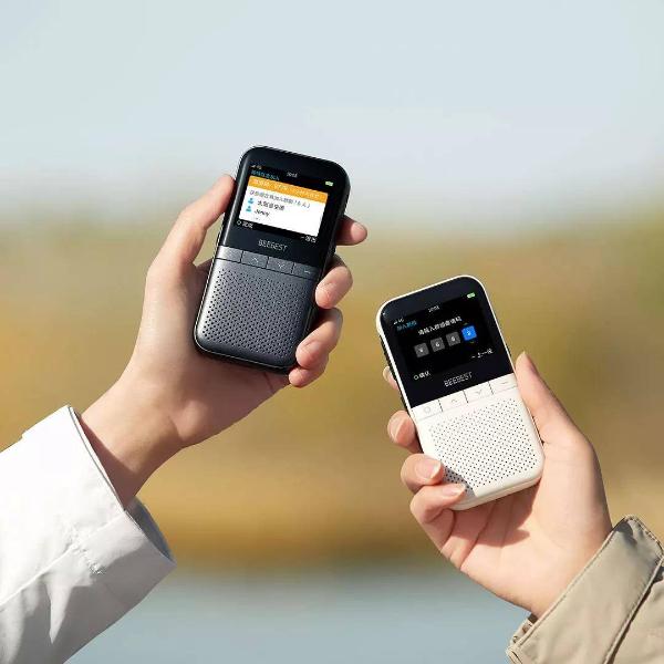 小米众筹新品揭晓：极蜂智能网络对讲机，续航长达60小时